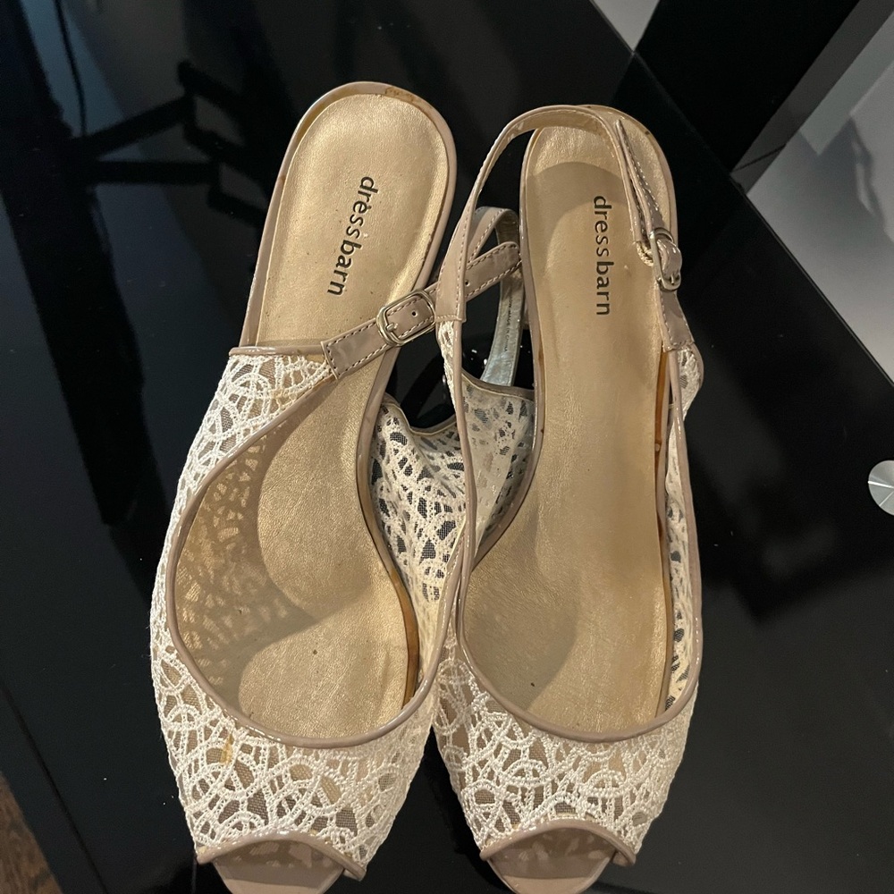 Dressbarn Women's Cream Peep-Toe Sandals